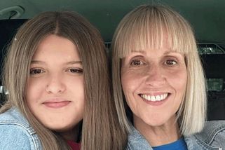 Obří vlna strhla v Británii do ledové vody teenagerku, když pozorovala rozbouřené moře - Novinky